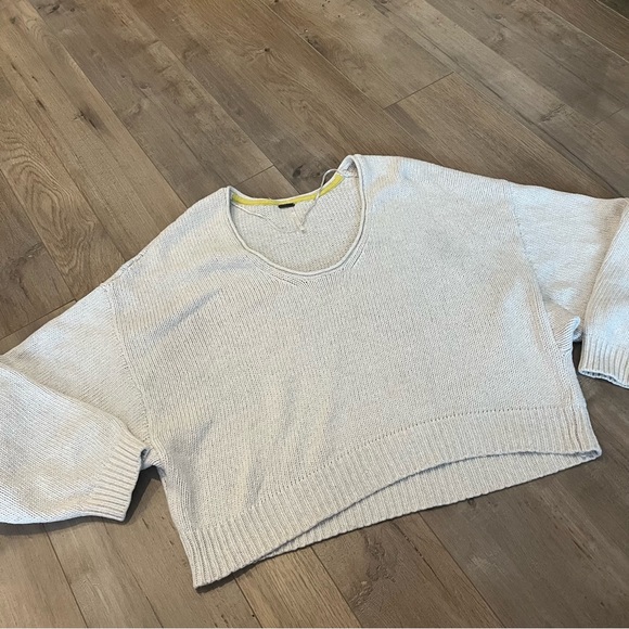 Free People perfect day oversized cream cable knit sweater - Picture 4 of 8